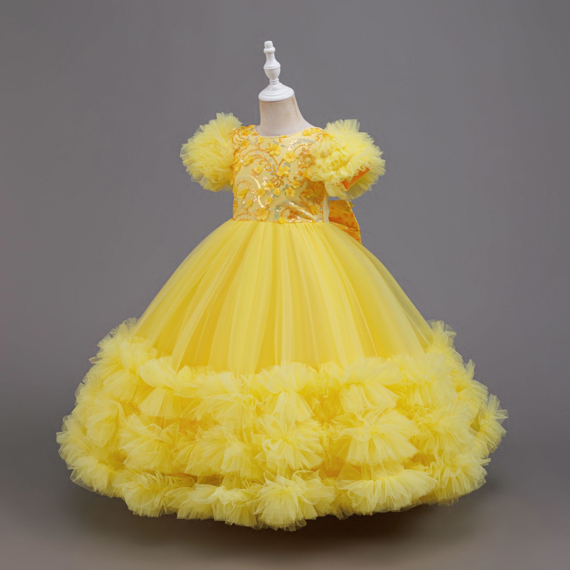 Robes de mariée jaunes à sequi - Glitter Tablecloth avis et prix